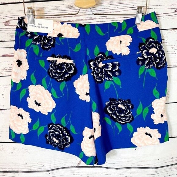 Ann Taylor Blue Floral 5" Drapey Shorts - 8 NWT - Picture 6 of 8